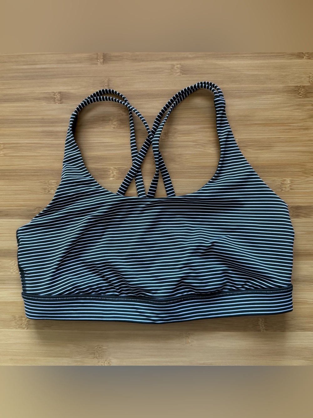 Lululemon sz 10 large Stripe Olive White Crossback energy sports bra med support